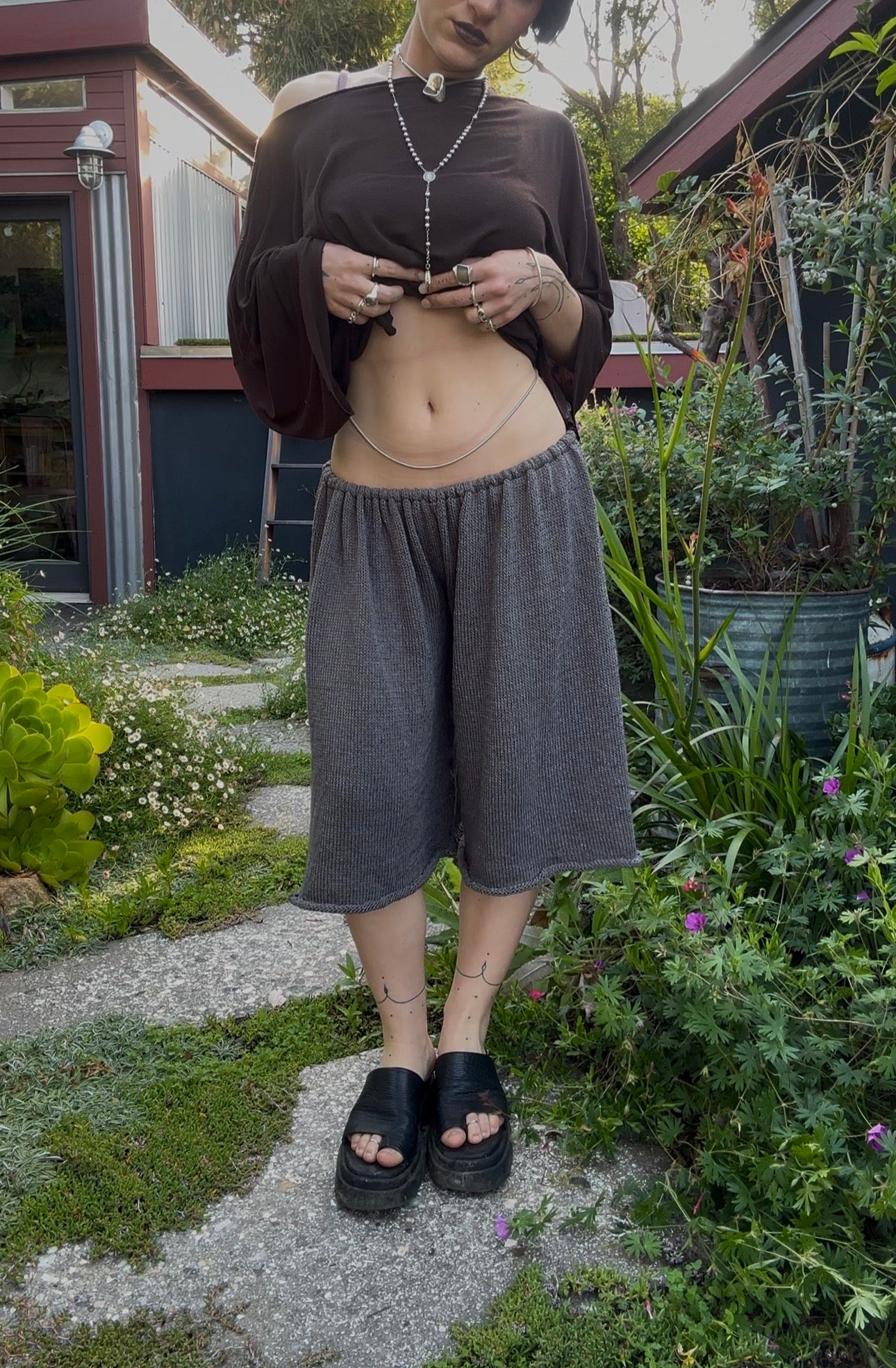 Cissonia Baggy Capri Pants Knitting Pattern