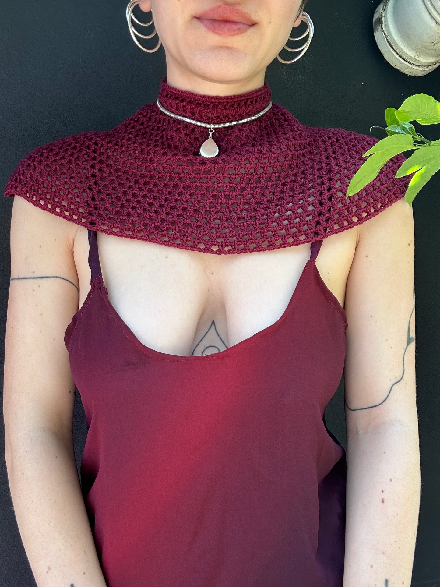 Aurelia Mesh Mockneck Capelet