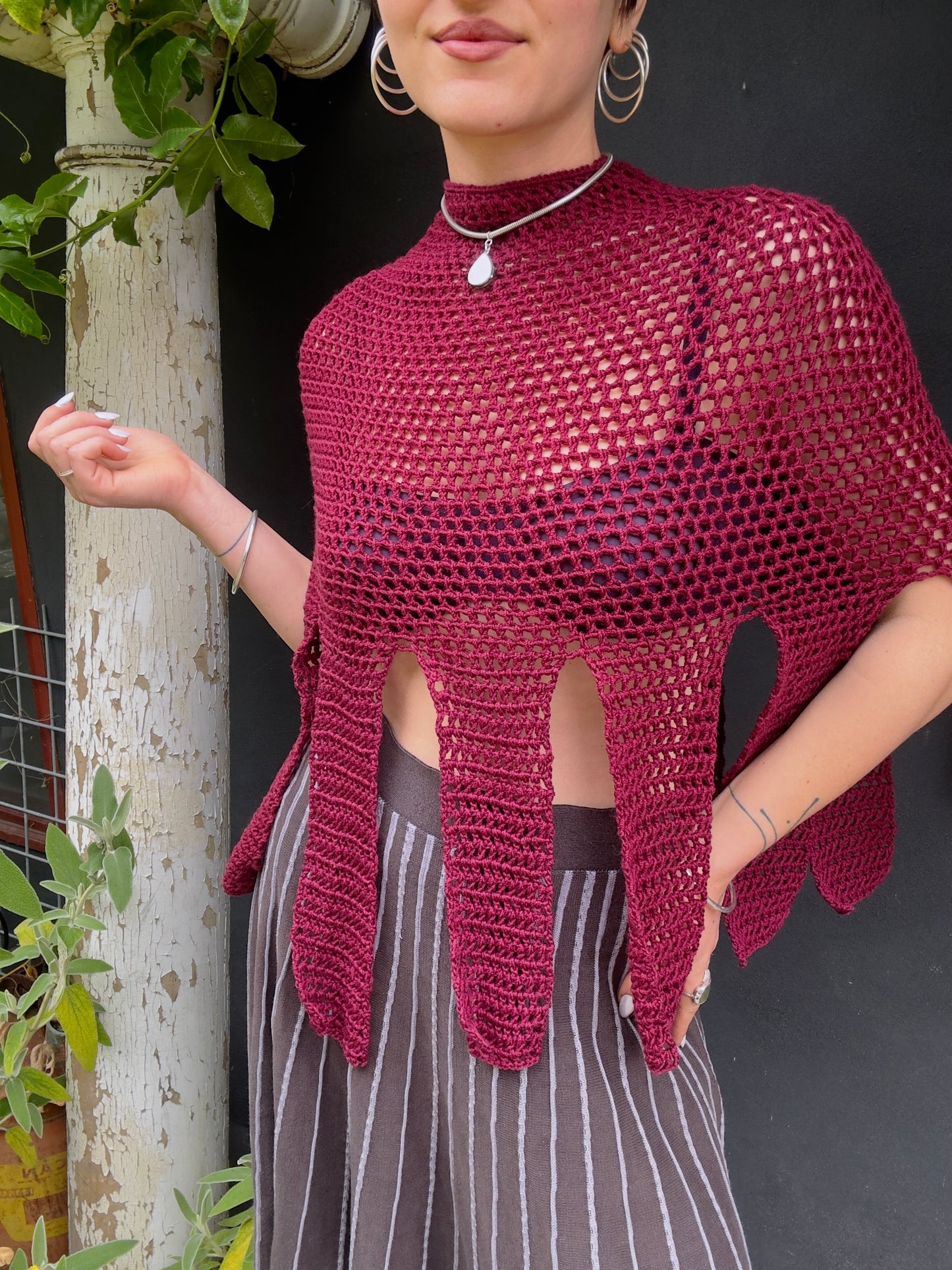 Medusa Mesh Mockneck Capelet