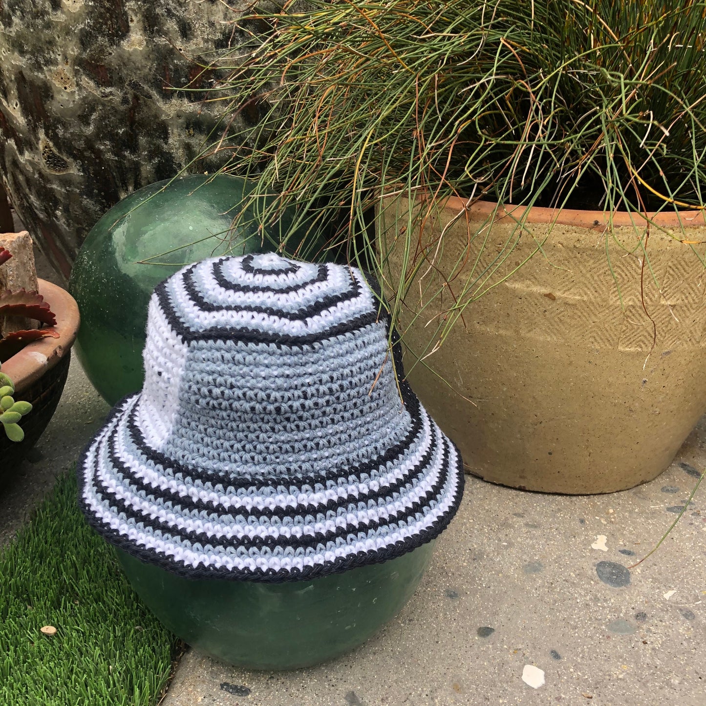 Tri Panel Crochet Bucket Hat Pattern
