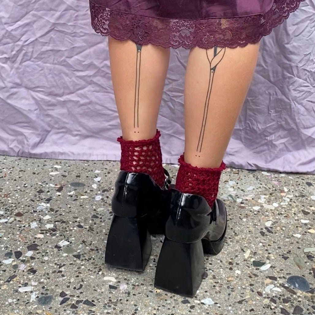 Burdock Mesh Ankle Socks
