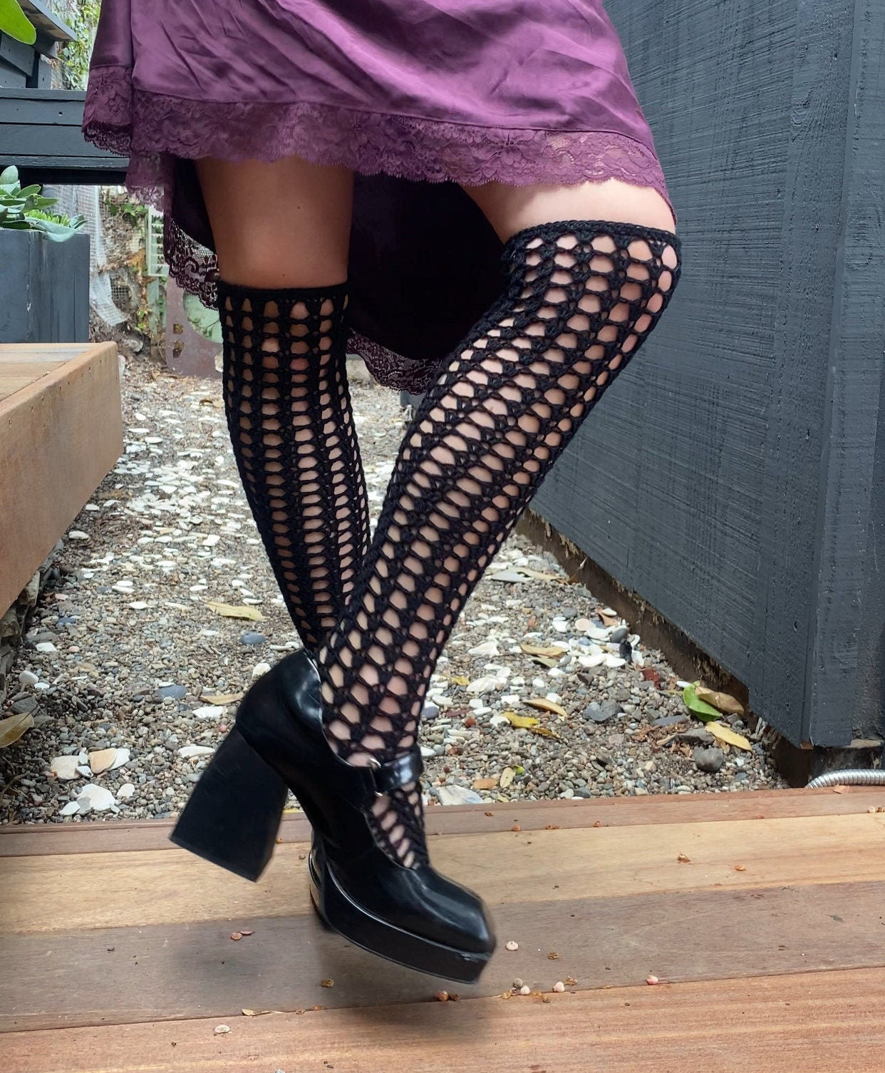 Tuberose Lace Knee Socks Pattern