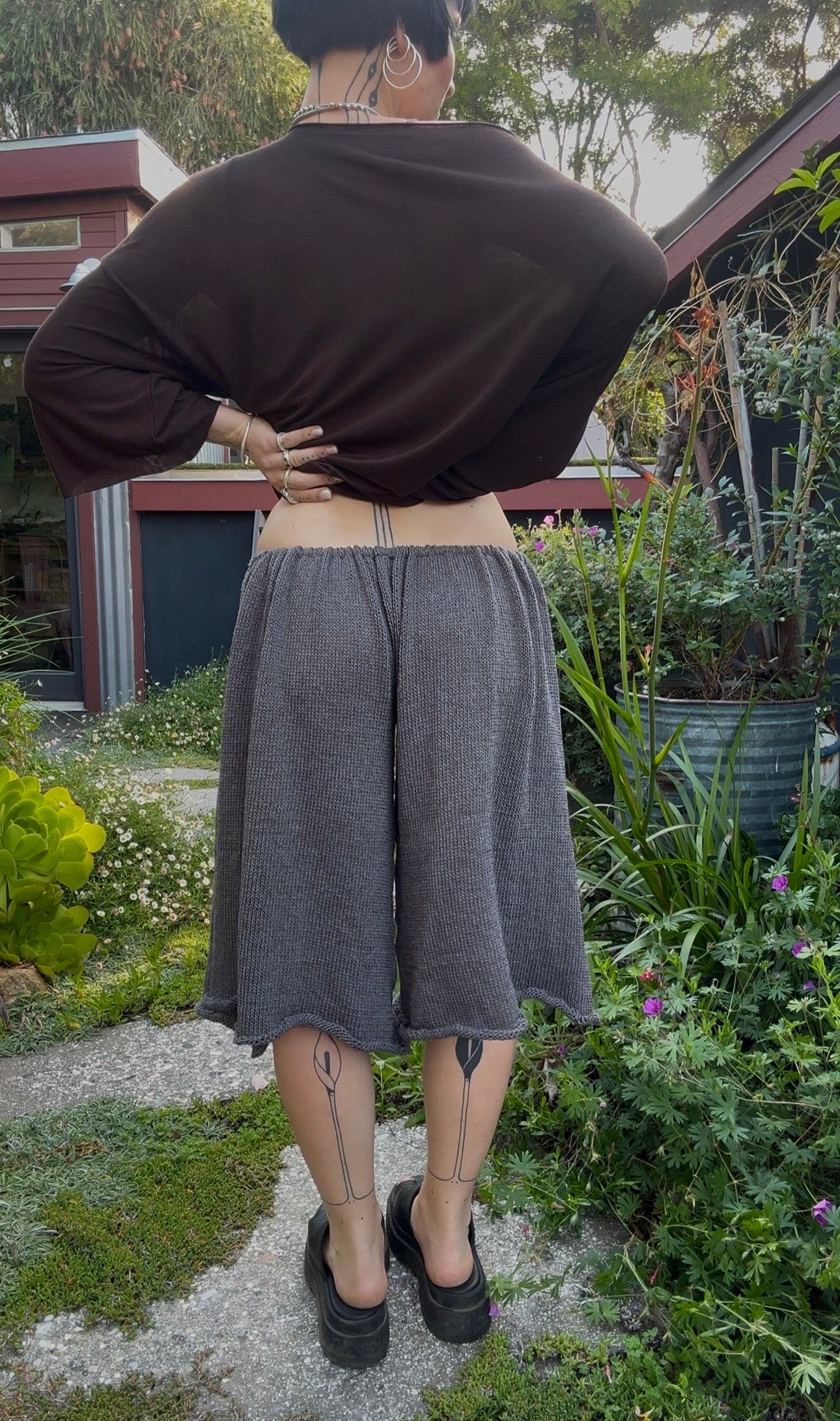 Cissonia Knit Baggy Capri Pants *