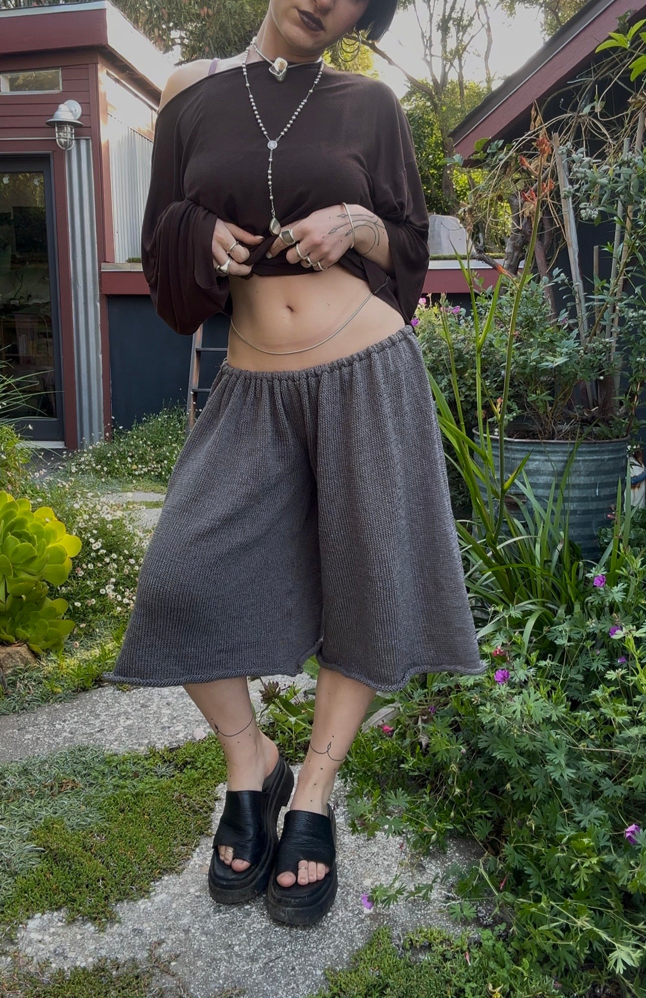 Cissonia Knit Baggy Capri Pants *