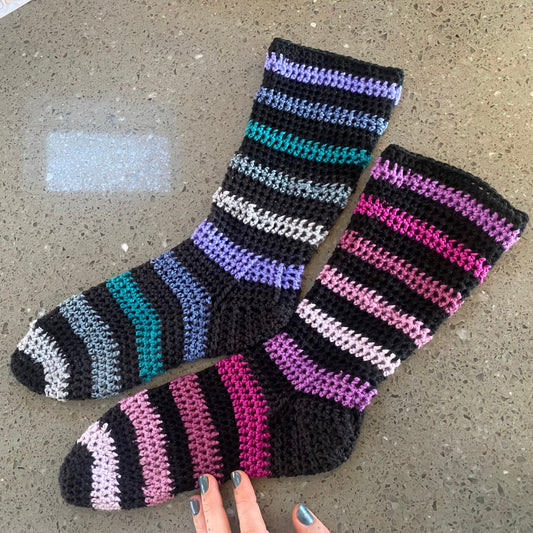 Pansy Cozy Mid Calf Socks Pattern