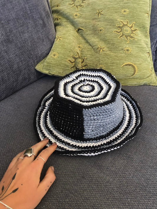 Tri Panel Crochet Bucket Hat Pattern